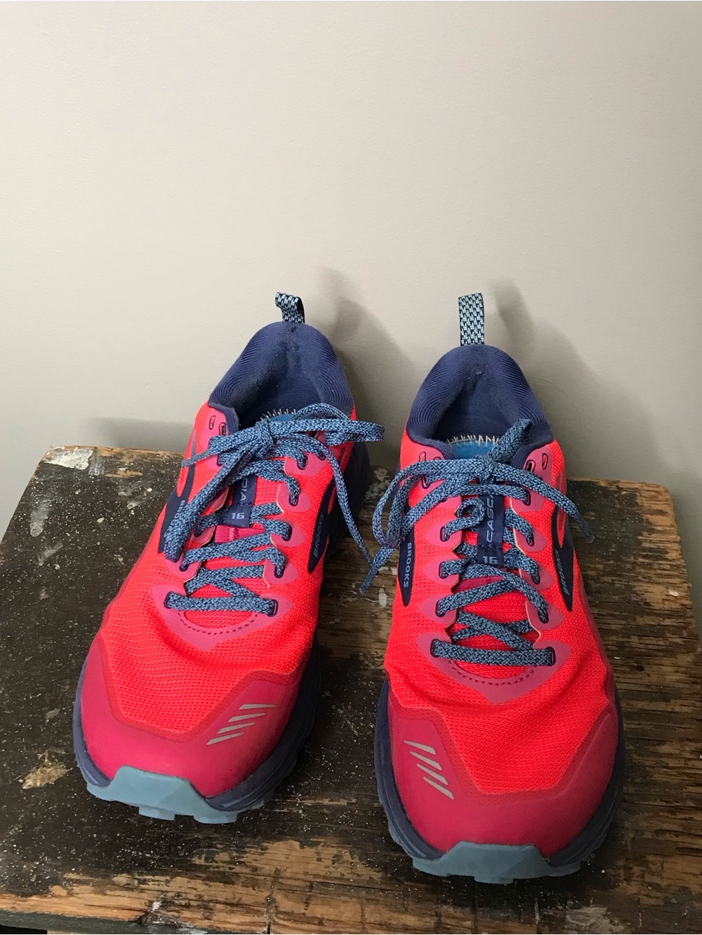 Brooks Womens Cascadia 16 Pink Cobalt Trail Running Shoes Size 9.5 B 1203631B647 - Picture 3 of 8